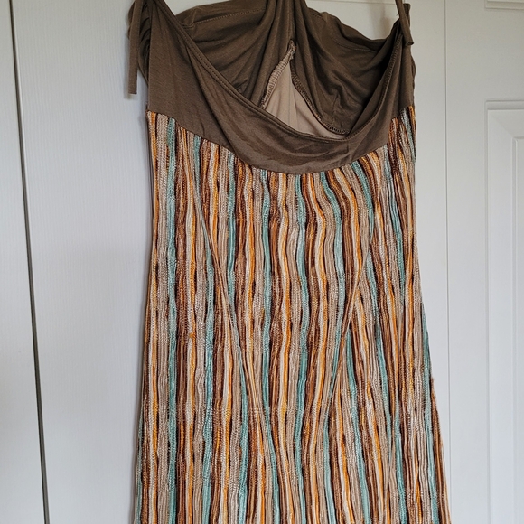 White and Brown Pleated Midi Dress With Attached Slip - Picture 3 of 6